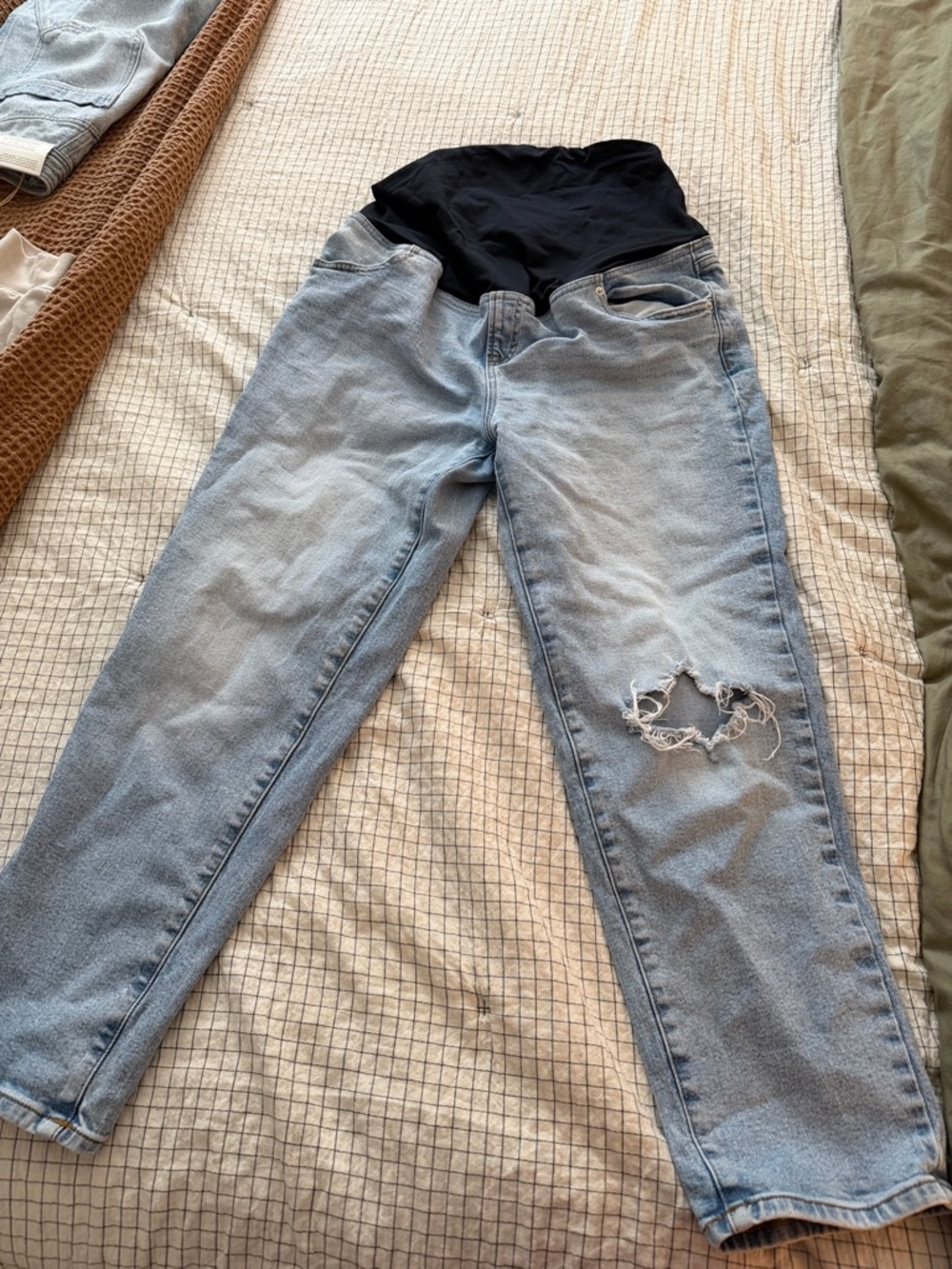 Light Wash Maternity Jeans with Rip Detail - Light Blue